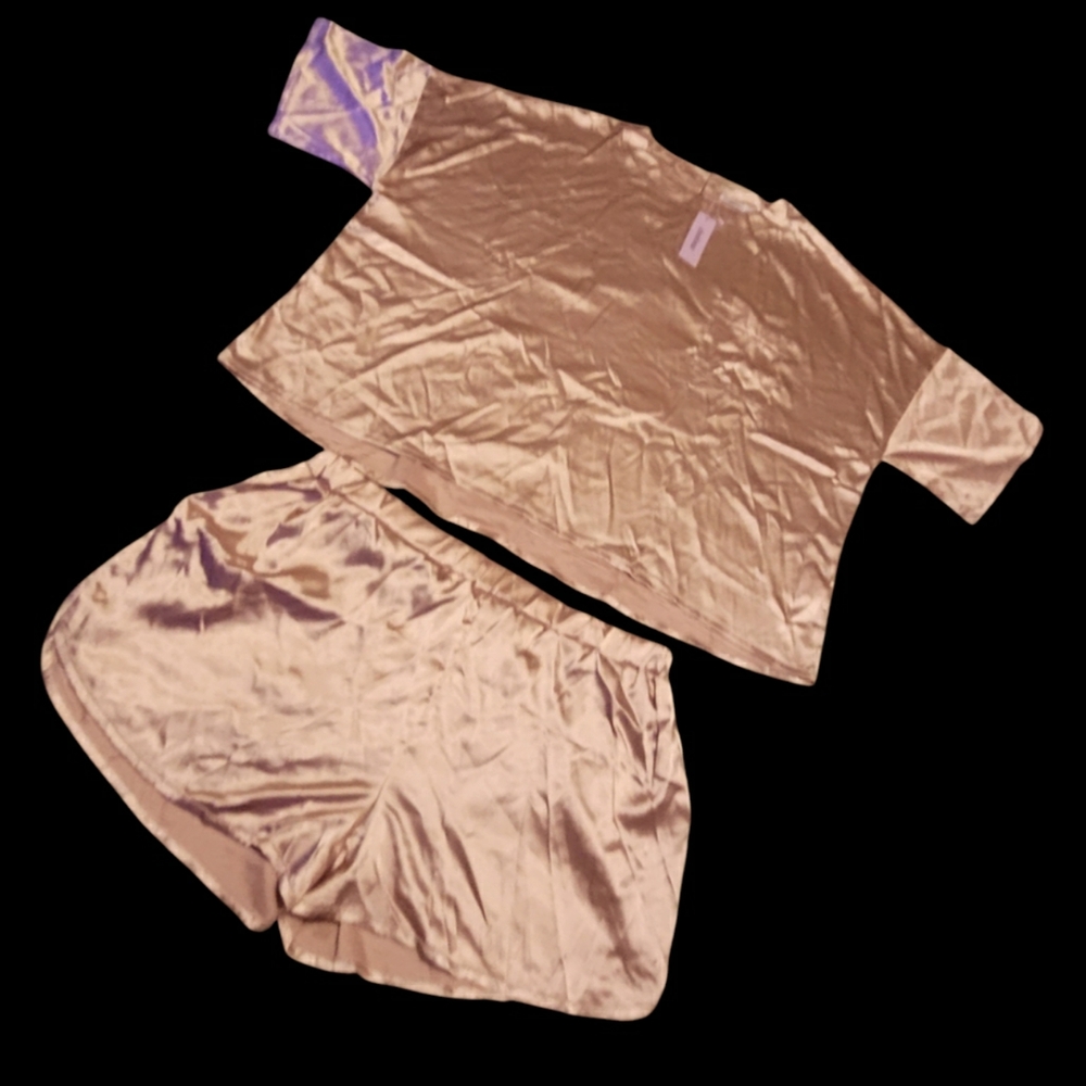BNWT Women's Satin Sleepwear Set in Creamy Pink